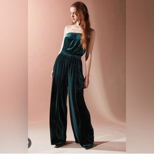 Urban Outfitters Jackson Tube Velvet Jumpsuit, Size Small